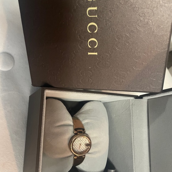 Authentic Gucci watch - Picture 3 of 6